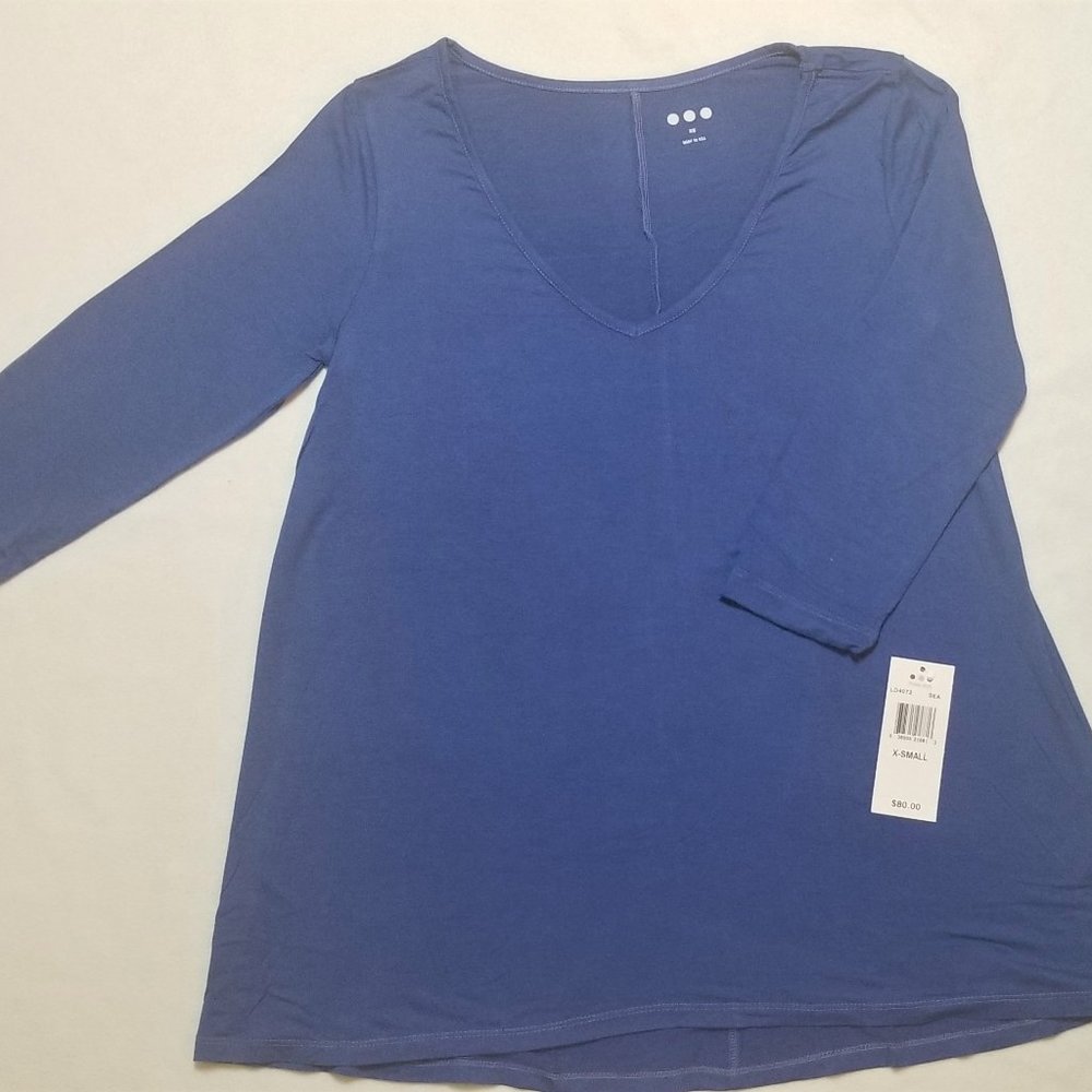 Three Dots Women's 3/4 Sleeve Soft V-Neck Tee